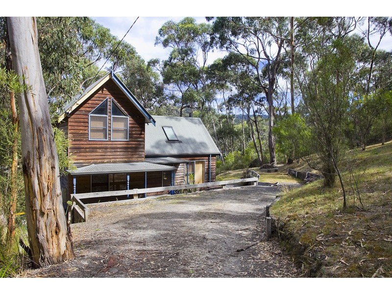 33 Waverley Avenue, Lorne VIC 3232