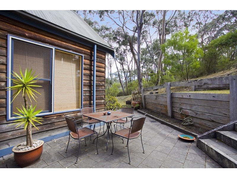 33 Waverley Avenue, Lorne VIC 3232