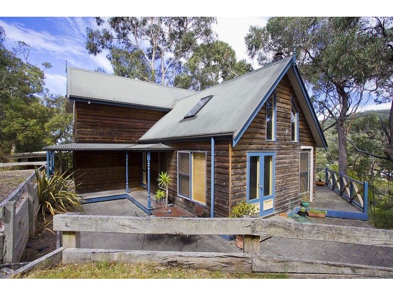 33 Waverley Avenue, Lorne VIC 3232