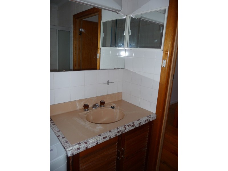 24a Polwarth, Lorne VIC 3232