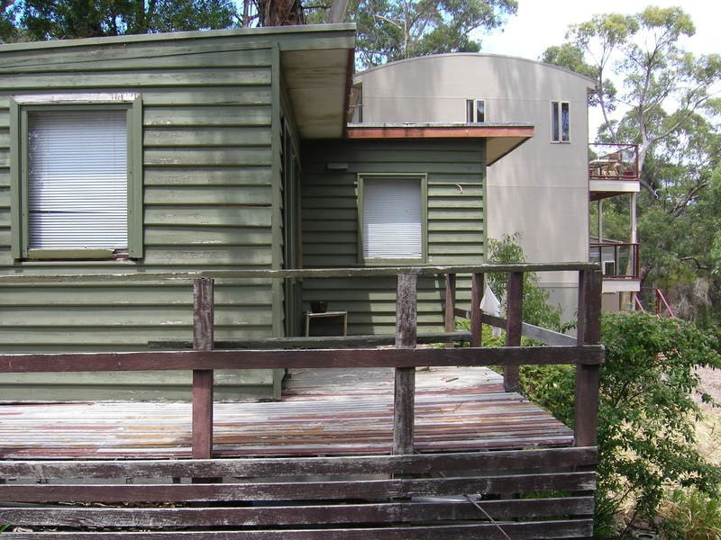 2/6 George, Lorne VIC 3232