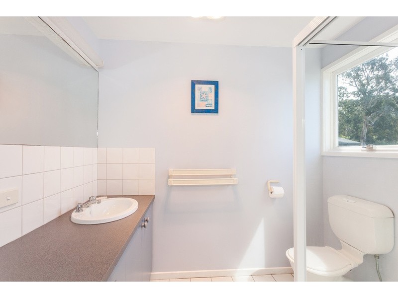 21 Normanby Terrace, Lorne VIC 3232