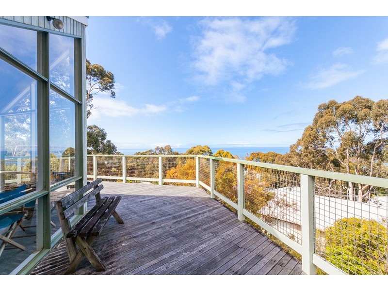 21 Normanby Terrace, Lorne VIC 3232