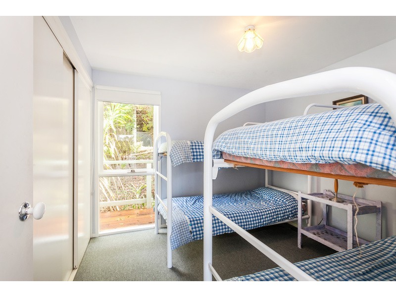 21 Normanby Terrace, Lorne VIC 3232