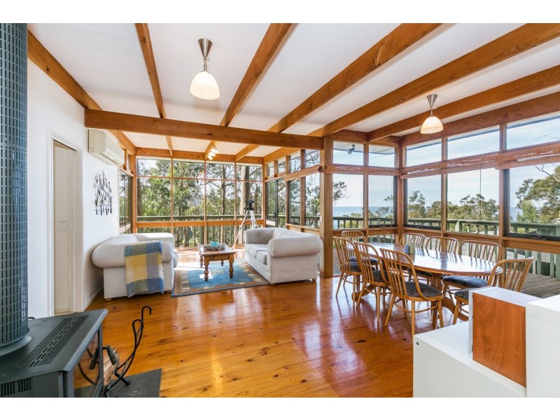 11 Gibson Avenue, Kennett River VIC 3221