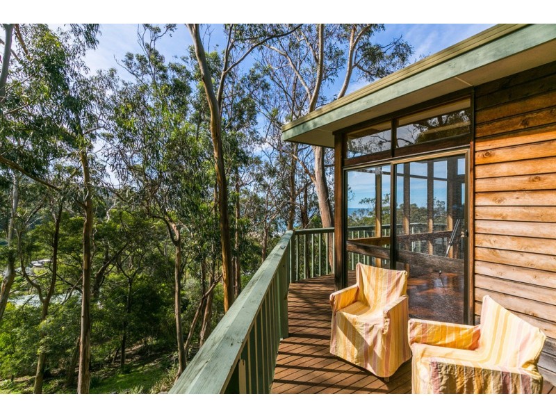 11 Gibson Avenue, Kennett River VIC 3221