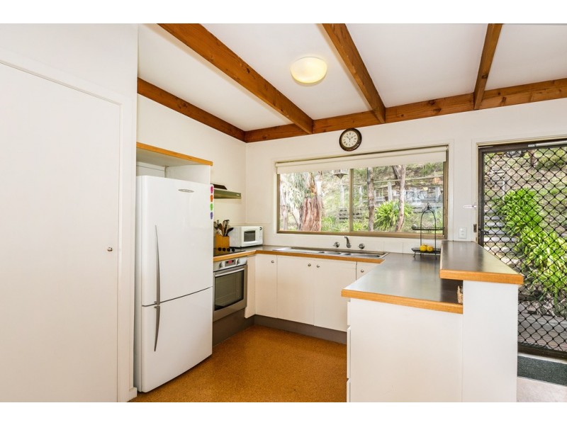 11 Gibson Avenue, Kennett River VIC 3221