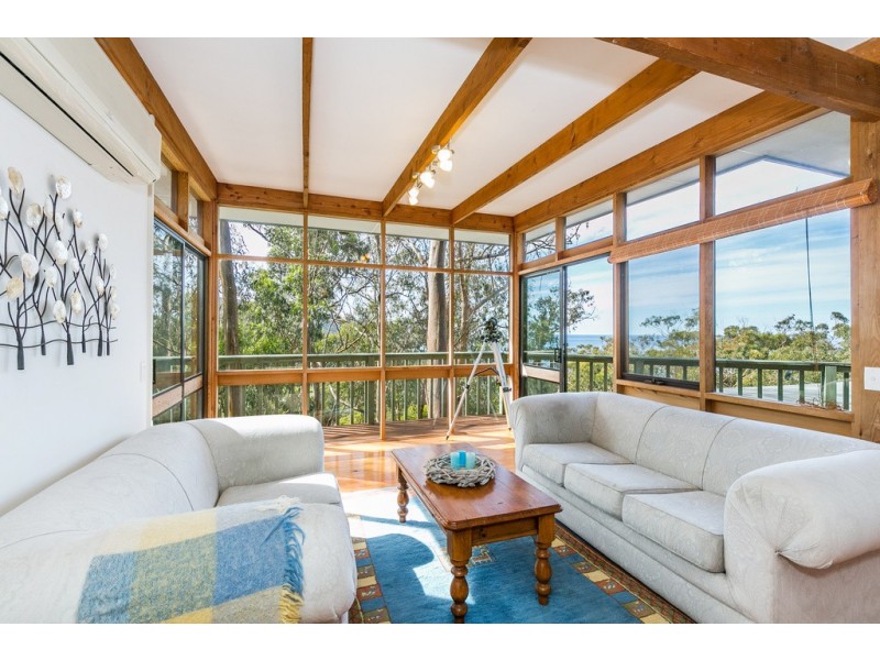 11 Gibson Avenue, Kennett River VIC 3221