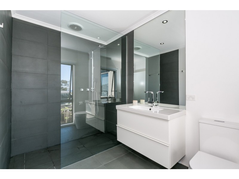 1/68 Smith Street, Lorne VIC 3232