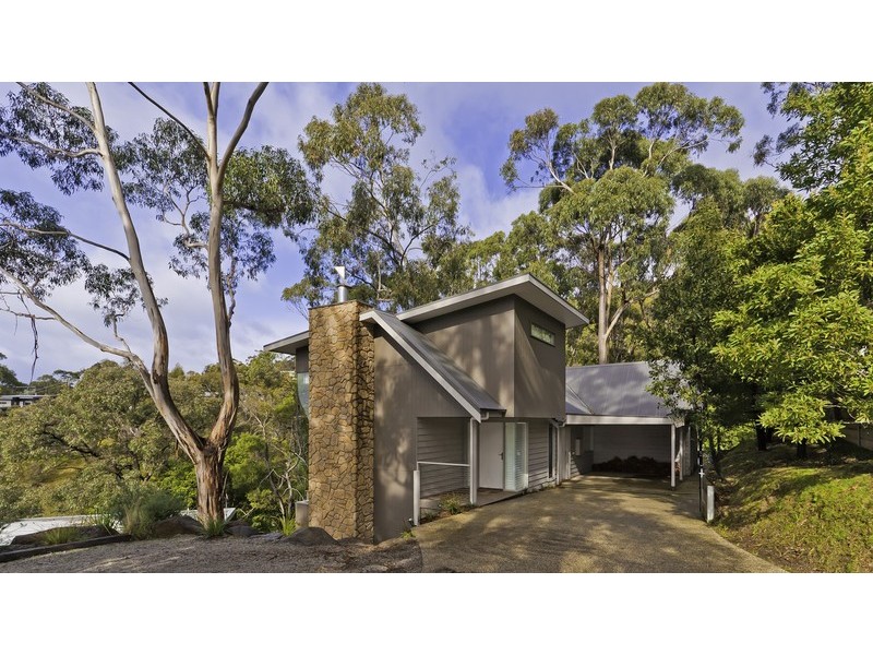 2/6 Austin Court, Lorne VIC 3232