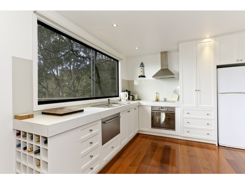 2/6 Austin Court, Lorne VIC 3232