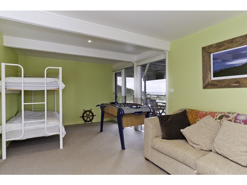 2/6 Austin Court, Lorne VIC 3232