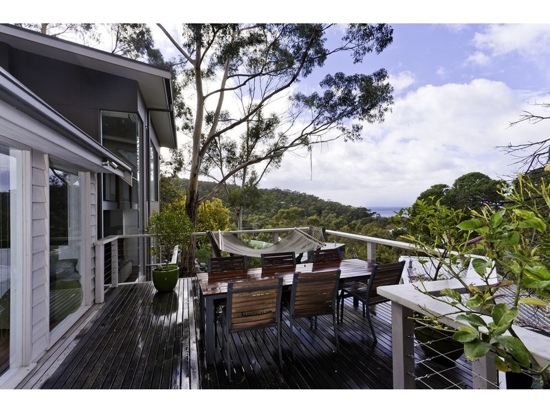 2/6 Austin Court, Lorne VIC 3232