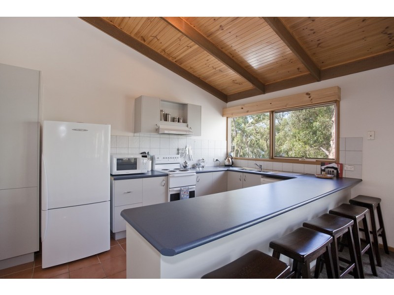 18 Normanby Terrace, Lorne VIC 3232