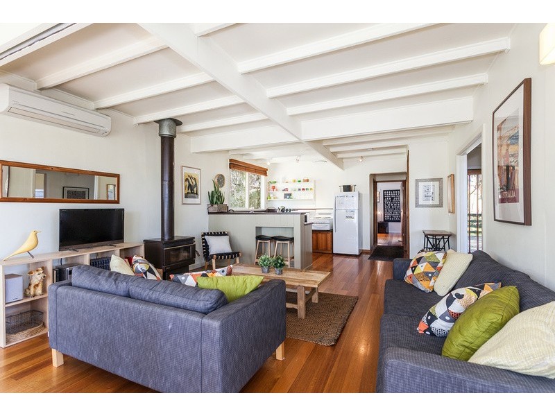 17 Belvedere Terrace, Lorne VIC 3232