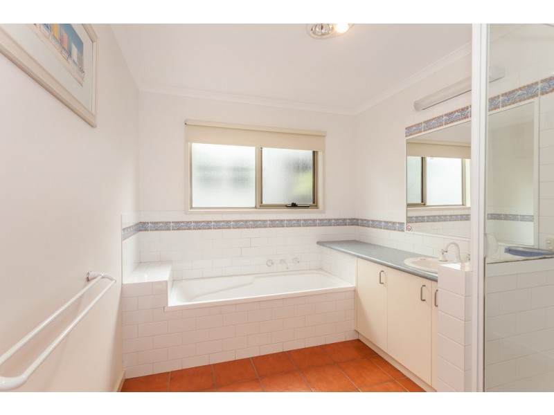 2/34 William Street, Lorne VIC 3232