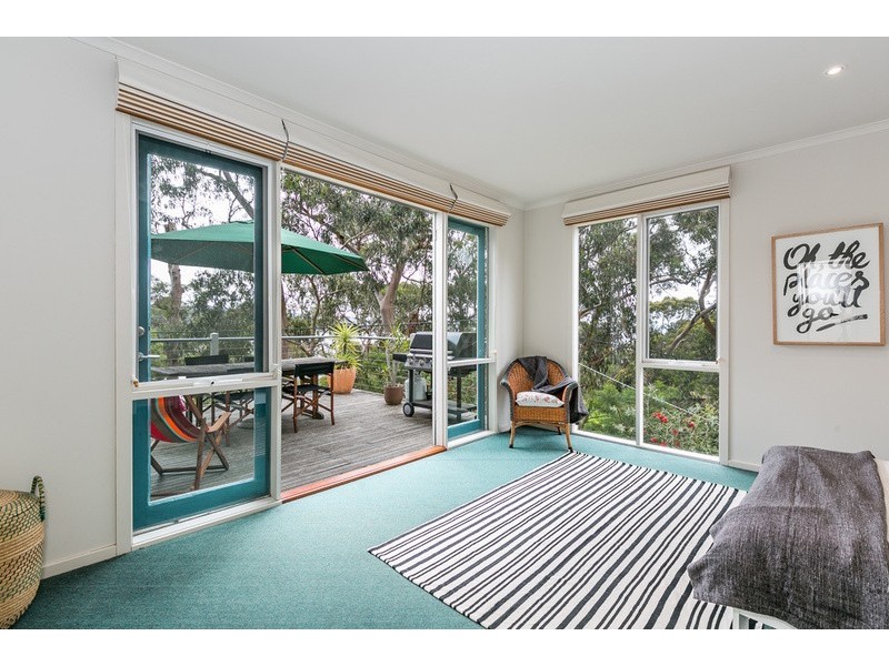 28 Charles Street, Lorne VIC 3232