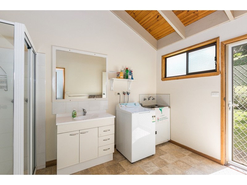 45 Hall Street, Lorne VIC 3232