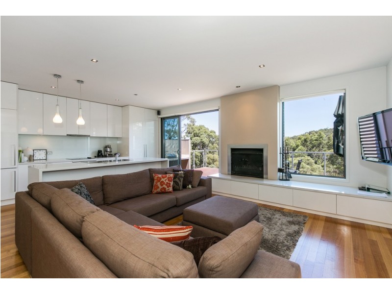 3 Skyline Court, Lorne VIC 3232