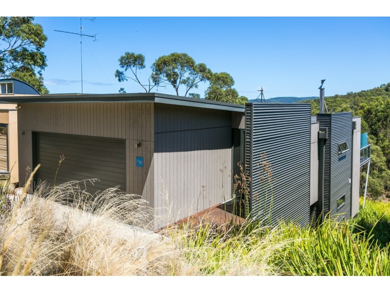 3 Skyline Court, Lorne VIC 3232