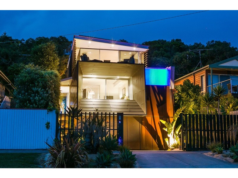 9 Hall Street, Lorne VIC 3232