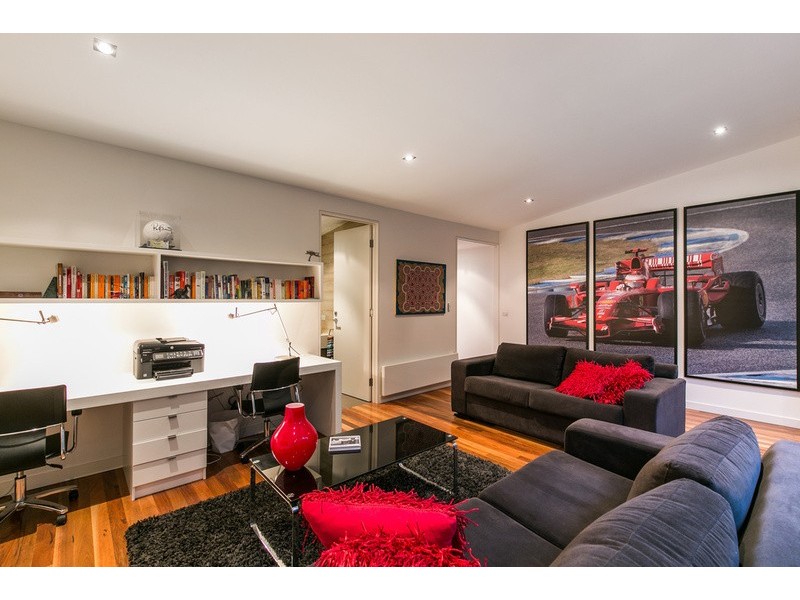 9 Hall Street, Lorne VIC 3232