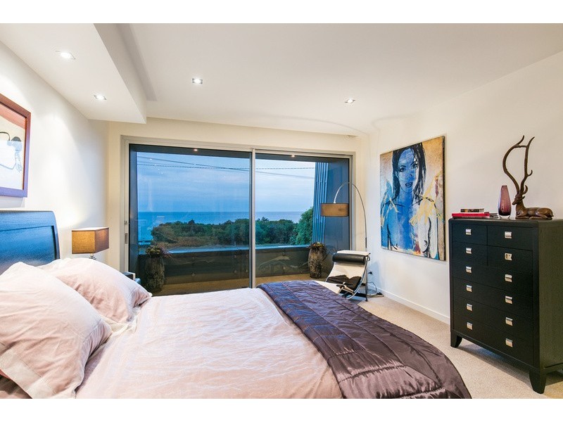 9 Hall Street, Lorne VIC 3232