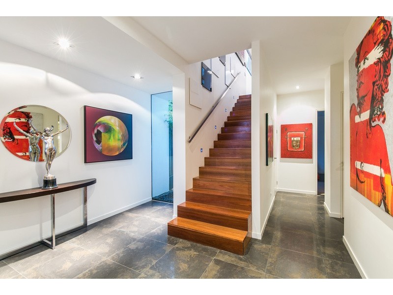 9 Hall Street, Lorne VIC 3232