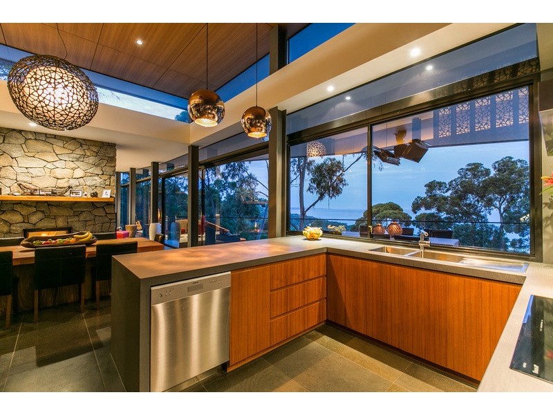 24D Toorak Terrace, Lorne VIC 3232