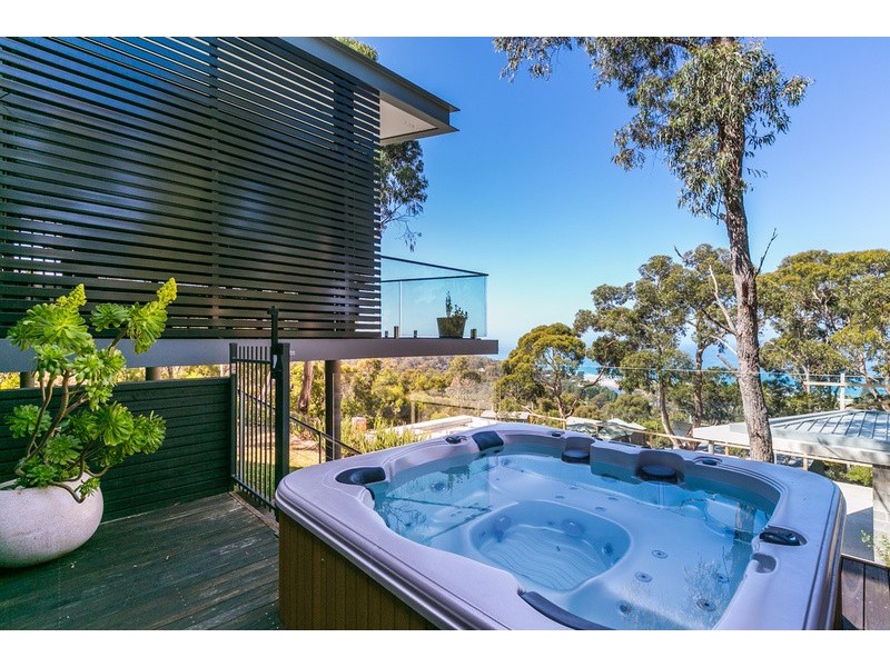 24D Toorak Terrace, Lorne VIC 3232