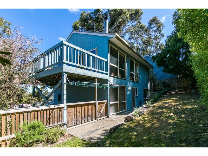 16 Normanby Terrace, Lorne VIC 3232