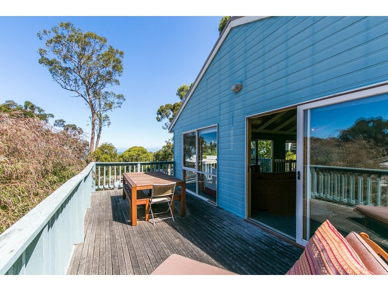 16 Normanby Terrace, Lorne VIC 3232