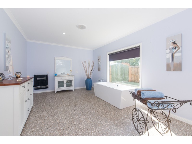 10 Anderson Street, Birregurra VIC 3242