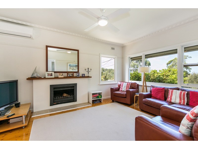 4A Hopetoun Terrace, Lorne VIC 3232
