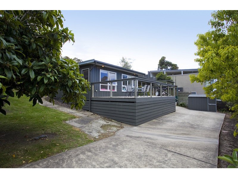 6 Gwynne Avenue, Lorne VIC 3232