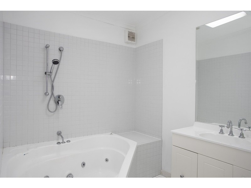 6 Gwynne Avenue, Lorne VIC 3232