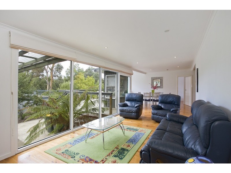 6 Gwynne Avenue, Lorne VIC 3232