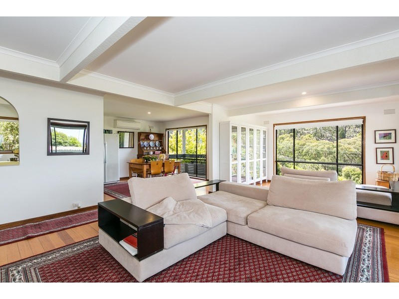 25 Richardson Boulevard, Lorne VIC 3232