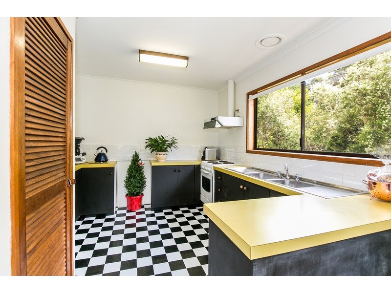 25 Richardson Boulevard, Lorne VIC 3232
