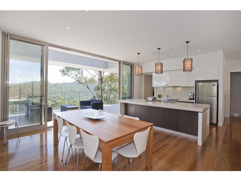 10 Skyline Court, Lorne VIC 3232