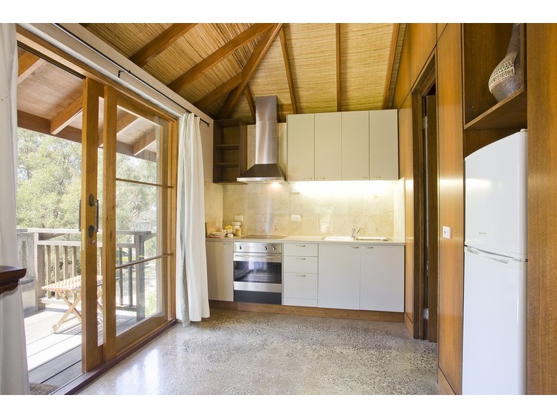 2 Hopetoun Terrace, Lorne VIC 3232