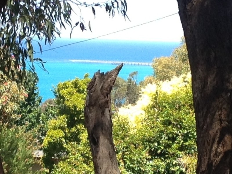 18 Neade Street, Lorne VIC 3232