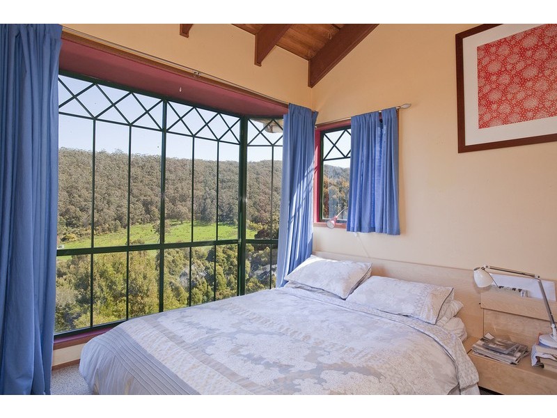 10 Riverside Drive, Wye River VIC 3221