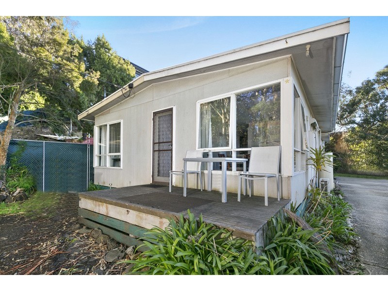 10 Waverley Avenue, Lorne VIC 3232