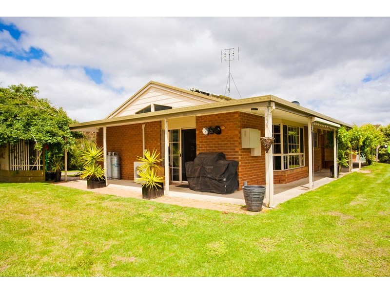 2 Yaugher Road, Forrest VIC 3236