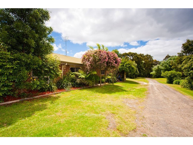 2 Yaugher Road, Forrest VIC 3236