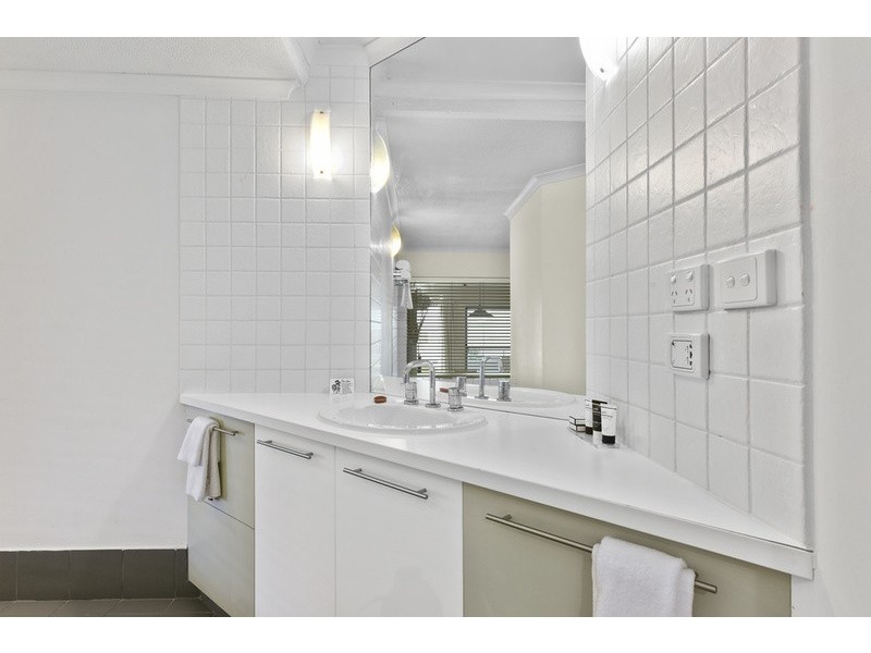 A104/148-174 Mountjoy Parade, Lorne VIC 3232