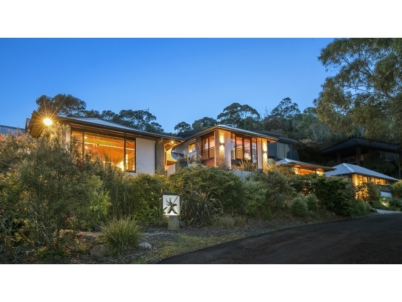 2 Hopetoun Terrace, Lorne VIC 3232