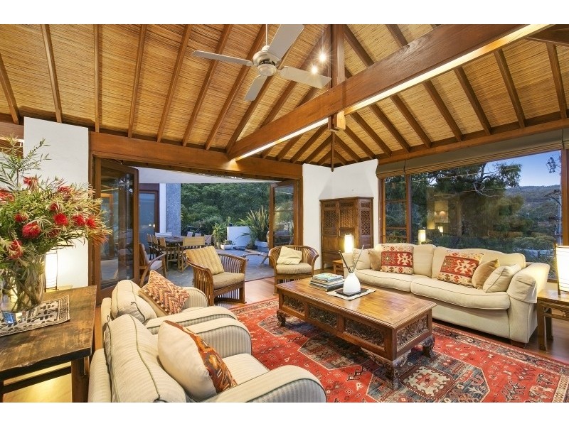 2 Hopetoun Terrace, Lorne VIC 3232