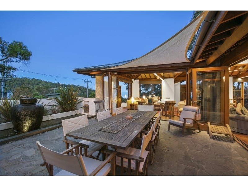 2 Hopetoun Terrace, Lorne VIC 3232